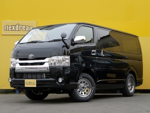 ハイエースバン４WD　ディーゼルターボ　ブラック