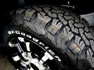ハイエースワゴン４WD　パール　ワゴン