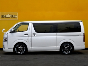 ハイエースバン特別　仕様車　バン　４ナンバー