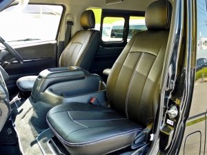 ハイエースワゴンワゴン　４ＷＤ　ＧＬ　ベッドキット