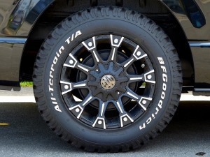 ハイエースワゴンワゴン　４ＷＤ　ＧＬ　ベッドキット