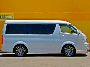 ハイエースワゴンワゴン　GL　１０人乗り　