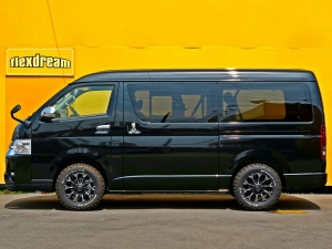 ハイエースワゴンワゴン　ＧＬ　ブラック　１０人乗り