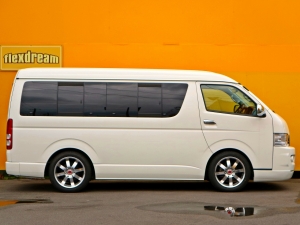 ハイエースワゴンワゴン　ＧＬ　　１０人乗り