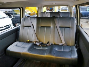 ハイエースバンバン　内装架装　ＦＤ－ＢＯＸ　車中泊