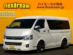ハイエースワゴンワゴン　GL　１０人乗り　ホワイト　ベッド