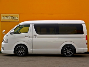 ハイエースワゴンワゴン　ＧＬ　パール　１０人乗り　アウトドア