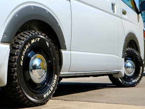 ハイエースバンバン　ワイド　４WD