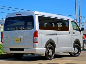 ハイエースバンバン　ワイド　４WD