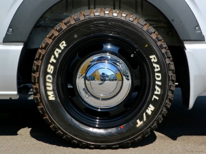 ハイエースバンバン　ワイド　４WD
