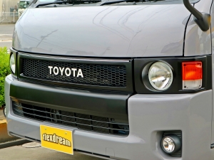 ハイエースワゴンファインテックツアラー　ワゴン　GL　FD-Classic　丸目