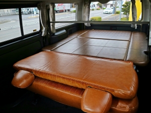 ハイエースバンハイエースバン　２WD　丸目　クラシック　オリジナル　