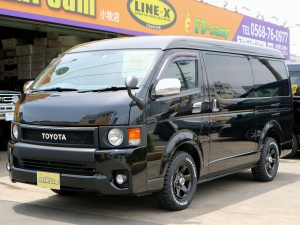 ハイエースワゴンカスタム　１０人乗り　２ＷＤ　丸目　クラシック