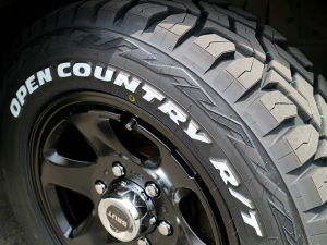 ハイエースワゴンカスタム　１０人乗り　２ＷＤ　丸目　クラシック