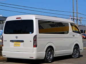 ハイエースワゴンワゴン　GL 4WD　10人乗り　FD-BOX3