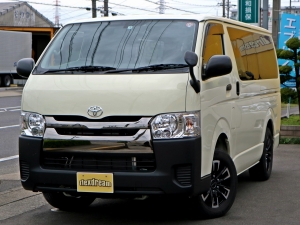 ハイエースバンバン　５速　ＭＴ　キイロ　４ＷＤ　ディーゼル