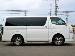 ハイエースバンバン　４ナンバー　ベッド　スーパーＧＬ