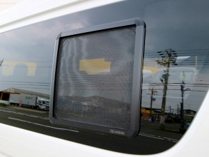 ハイエースワゴンワゴン　10人　FD-BOX　ベッド　車中泊