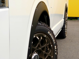ハイエースワゴンワゴン　10人　FD-BOX　ベッド　車中泊