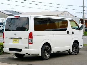 ハイエースバンバン　４ナンバー　ベッド　スーパーＧＬ