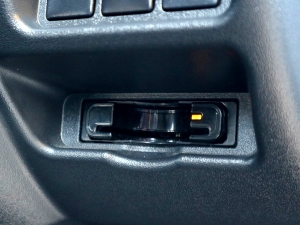 ハイエースワゴンワゴン　内装架装　FD－BOX　シートアレンジ
