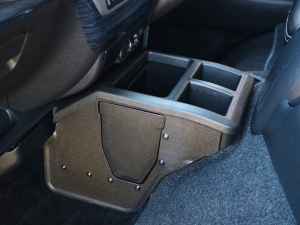 ハイエースワゴンワゴン　内装架装　FD－BOX　シートアレンジ