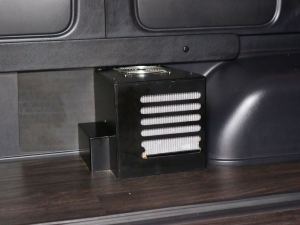 ハイエースワゴンワゴン　内装架装　FD－BOX　シートアレンジ