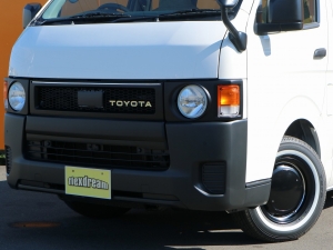 ハイエースバンアウトドア　キャンプ　車中泊　バンライフ　１BOX　ベッド　キャンピングカー