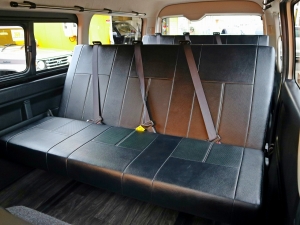 ハイエースワゴンキャンプ　車中泊　アウトドア　レジャー　内装架装