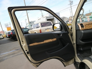 ハイエースバンアウトドア　キャンプ　車中泊　バンライフ　１BOX　ベッド　キャンピングカー
