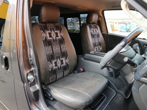 ハイエースバンアウトドア　キャンプ　車中泊　バンライフ　１BOX　ベッド　キャンピングカー