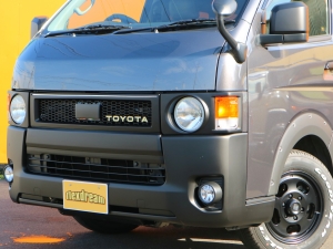 ハイエースバンアウトドア　キャンプ　車中泊　バンライフ　１BOX　ベッド　キャンピングカー