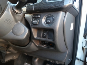 ハイエースワゴンキャンプ　車中泊　アウトドア　レジャー　内装架装