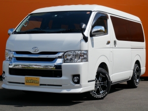 ハイエースワゴンキャンプ　車中泊　アウトドア　レジャー　内装架装