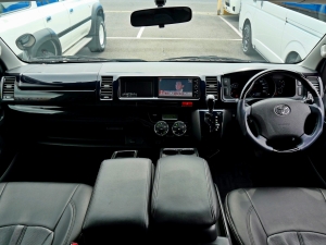 ハイエースワゴンキャンプ　車中泊　アウトドア　レジャー　内装架装