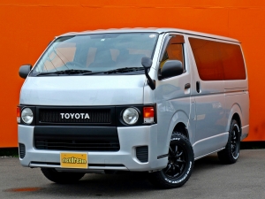 ハイエースバンキャンプ　車中泊　アウトドア　レジャー　内装架装