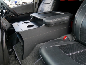 ハイエースワゴンアウトドア　キャンプ　車中泊　バンライフ　１BOX　ベッド　キャンピングカー