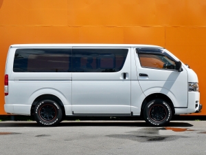 ハイエースバンアウトドア　キャンプ　車中泊　ベッドキット　バンライフ