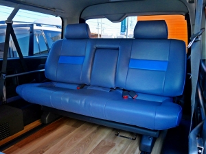 ハイエースワゴンアウトドア　キャンプ　車中泊　バンライフ　１BOX　ベッド　キャンピングカー