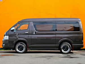 ハイエースバンアウトドア　キャンプ　車中泊　ベッドキット