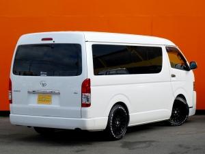 ハイエースワゴンアウトドア　キャンプ　車中泊　バンライフ　ベッド　フルフラット　キャンピングカー