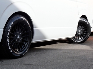 ハイエースワゴンアウトドア　キャンプ　車中泊　バンライフ　ベッド　フルフラット　キャンピングカー