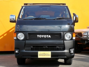 ハイエースバン丸目フェイス　車中泊　アウトドア