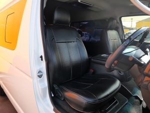 ハイエースワゴンアウトドア　キャンプ　車中泊　バンライフ　１BOX　ベッド　キャンピングカー