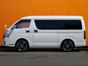 ハイエースワゴンアウトドア　キャンプ　車中泊　バンライフ　１BOX　ベッド　キャンピングカー