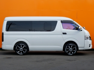 ハイエースワゴンアウトドア　キャンプ　車中泊　バンライフ　１BOX　ベッド　キャンピングカー