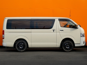 ハイエースバンバンパープロテクター　車中泊　ベッドキット