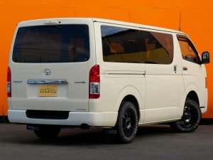 ハイエースバンバンパープロテクター　車中泊　ベッドキット