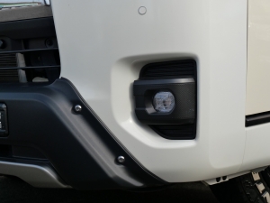 ハイエースバンバンパープロテクター　車中泊　ベッドキット
