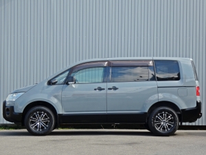 デリカＤ５デリカ　D：5　Gプレミアム　4WD